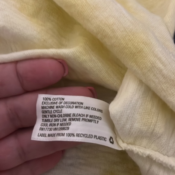 EUC—Knox Rose Yellow Tie-Dye Ruffle Tank—Size Medium - Picture 9 of 9